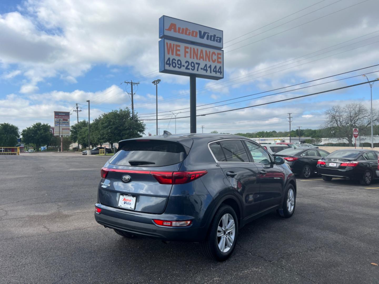 2019 BLUE Kia Sportage LX FWD (KNDPM3AC5K7) with an 2.4L V6 DOHC 24V engine, 6A transmission, located at 420 I-35E, Lancaster, TX, 75146, (469) 297-4144, 32.593929, -96.823685 - Photo#6